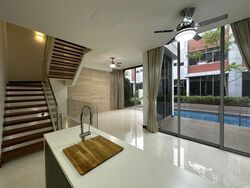 Woodhaven (D25), Condominium #460806861